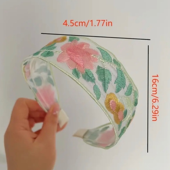 3 Vintage Boho Floral Hair Clip With Lace And Beading, Single Piece - Picture 4 of 5